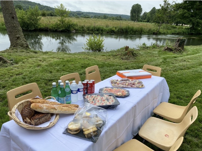 Où trouver un traiteur pour un cocktail dînatoire à Bernay